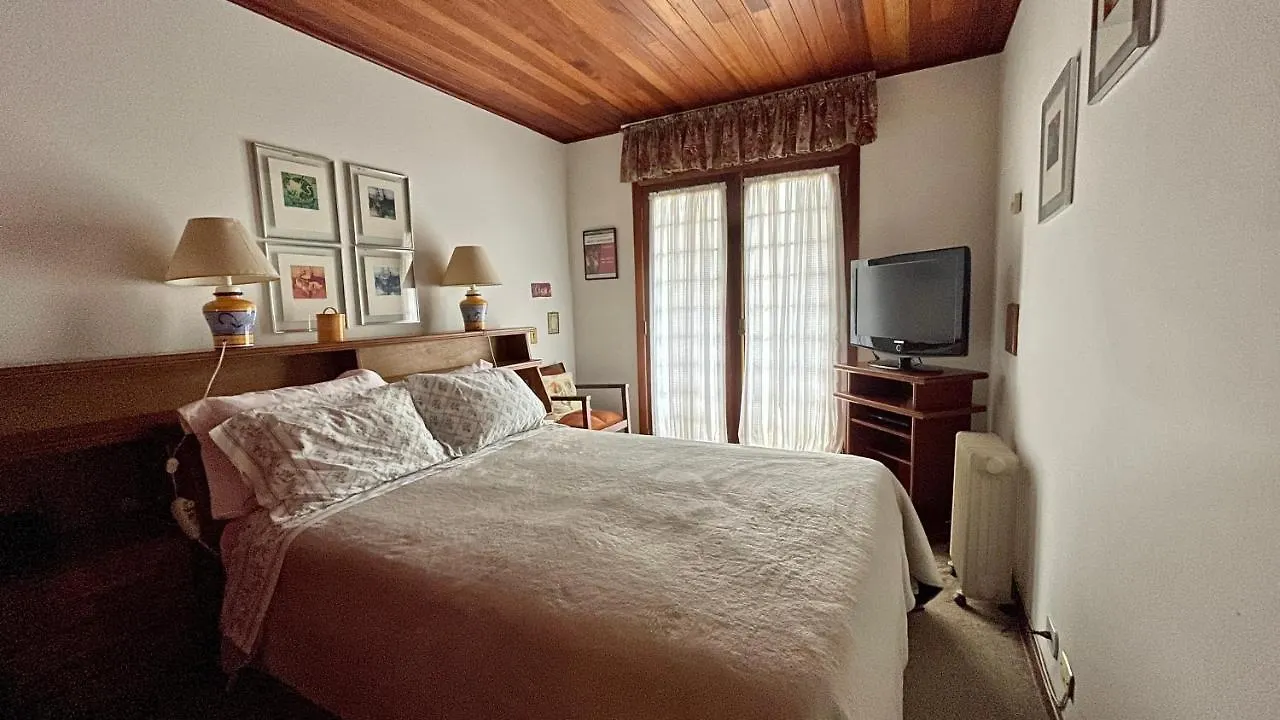 Apartment Ape 3 Quartos Mega Charmoso 600 M Do Centrinho Campos do Jordao Brazil
